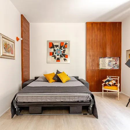 Apartamento Just Here - L'artista *